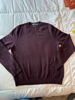 Vince Women's V-Neck Sweater in Plum